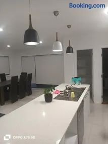 House in Albury Wodonga - Image 5