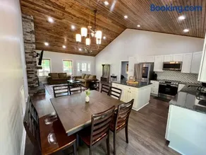 Adventure Cabin with Private Pond Near New River Gorge, Gauley & Summersville Lake - Image 4