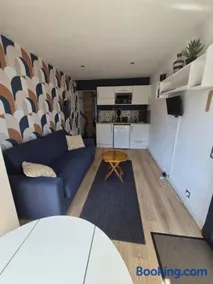 Guest House - Image 2