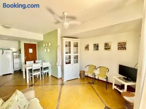 Apartamento Encantador na Praia do Tombo - Image 4