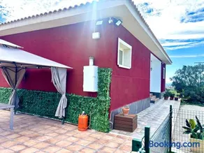 El Refugio de Nuria- Villa con Piscina Privada - Image 4