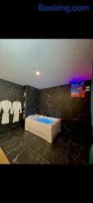 R.Suite - Image 3