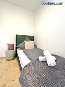 Hill-Suite - Image 2