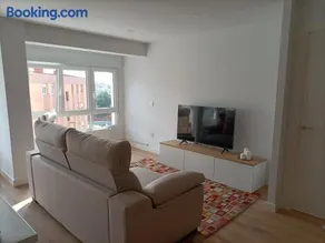 Precioso Apartamento Nuevo Céntrico en Santander - Image 4