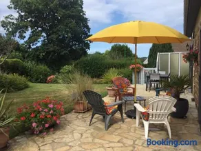 Coup de cœur assuré ! CALM Comme à la Maison ! maison spacieuse avec grande terrasse pour 2 à 5 personnes proximité Granville et mer avec wifi et parking gratuits - Image 2