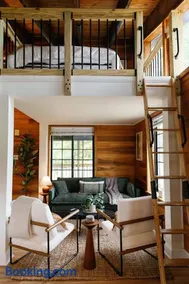 "Black Hawk" - The Overlook LUX Cabin - RRG - Image 2