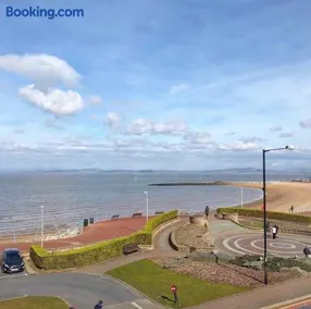 Morecambe sea view apartment 203 - Image 2