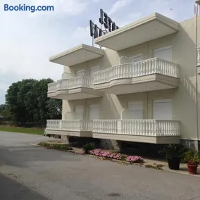 Hotel Akrogiali - Image 2