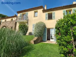 Holiday flats at Domaine de Saint-Endréol with golf, SPA and pool - Image 1