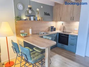 Tiny House - Image 2