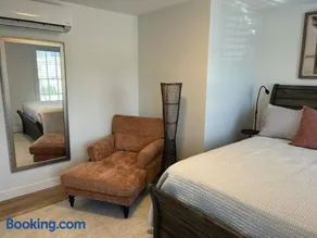 Brand new condo downtown East Greenwich! - Image 4