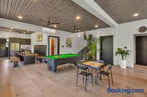 SaffronStays Earl Grey - 3BR pet-friendly pool villa with theatre, pool table, BBQ & glass balconies for open views - Image 5