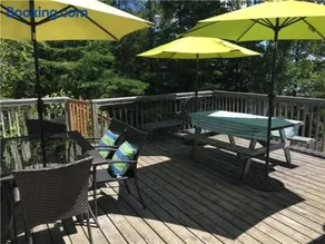 Serene Lakefront Retreat Explore and Unwind - Image 3