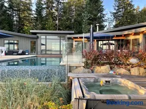 Cokely Cove Guesthouse - Oceanside Villa - Image 1