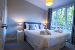 Charming Copse Corner Lodge - Spa Resort - Devon - Image 4