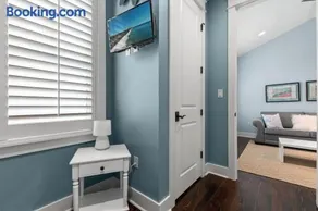 WaterColor luxury retreat with resort pools, private beach, FREE bikes - Image 4