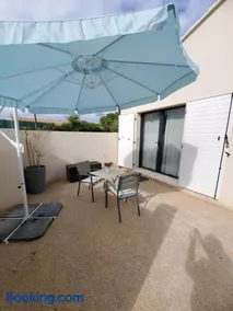 Charmant studio moderne avec extérieur "Dormir en provence" - Image 1