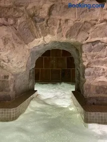Steinhaus mit privatem Spa und einzigartigem Whirlpool - Image 2