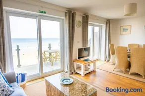 Tolcarne Beach Apartments - Image 2