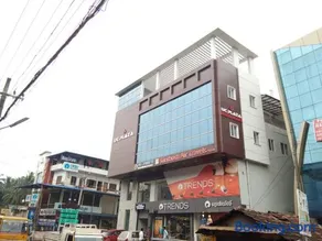 U C plaza - Image 5