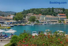 MANESSIS Apartments Kassiopi Bay Corfu - Image 1