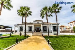Villa Burguillos - Image 2