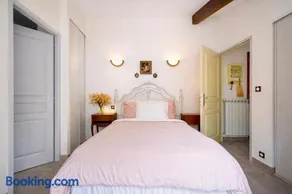 LaPetite Maison Abigail, Peaceful home in Avignon - Image 2