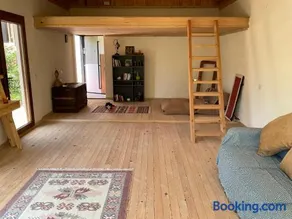 Mulberry House - Image 2