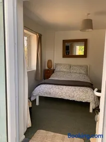 Stunning Location Devon - Image 2