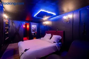 Le Boudoir Secret - Love Room avec Chambre Secrète - Image 4