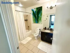 Spacious Uptown luxury Escape - Image 3