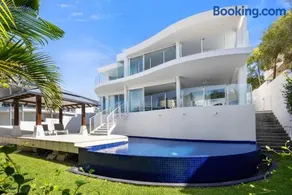 7 on Pelican Street Peregeian Beach - Image 1