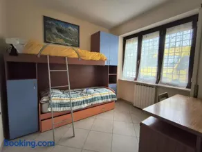 Casa Vacanze Parco Azzurro - Il tuo angolo di tranquillita' ai Castelli Romani - Image 2
