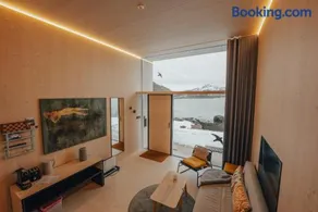 Oceanview Mini-House - Stunning Views - Image 2