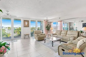 Hamilton House 307 - Image 1