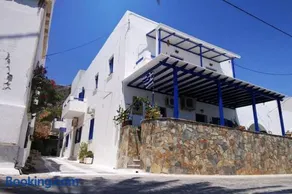 Takis Seaside Apartment - Image 1