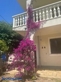 Holiday Home 1 - Image 5