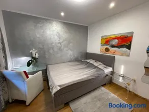 Airport Rooms Waldblick - Image 1