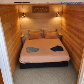 Tiny house cosy au cœur des bois - Image 3