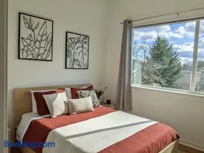 A premier smart condo with parking - Image 2