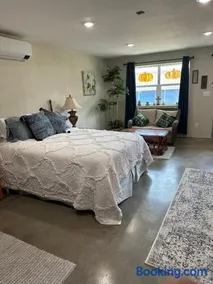 Tmae's Bed & Rest - Image 1