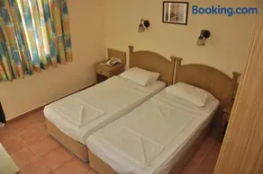 Amber-Rose Apart Hotel - Image 5