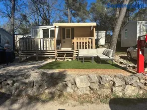 Mobile home avec terrasse salon jardin BBQ - Image 1
