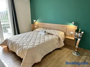 TENUTA PETRONILLA Room - Image 2
