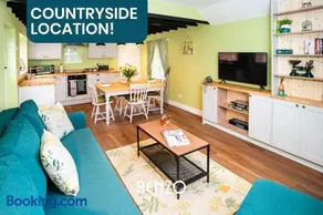 Homely 1-bed Cottage in Stoke Bardolph, Nottingham by Renzo, Stunning Countryside Location! - Image 2