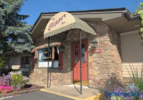 The Clipper Inn - Image 1