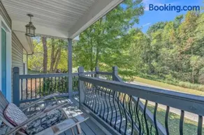 Whiskey River Lake Retreat - Image 3