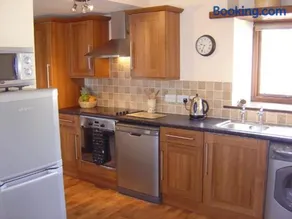 Oak Tree Cottage - Image 3