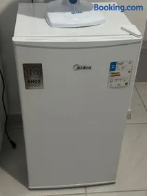 NOVO Ap Econômico em Paranaguá Completo com WiFi e Estacionamento Rotativo - Image 2