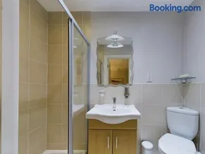 Sunrise Suite - Image 2